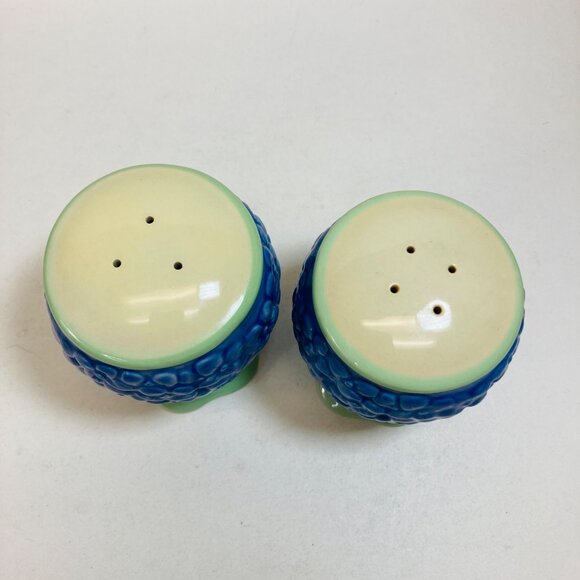 Pfaltzgraff Summer Breeze Hydrangea Flower Salt & Pepper Shakers Purple Green - Picture 4 of 8